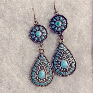 Gorgeous dangle earrings